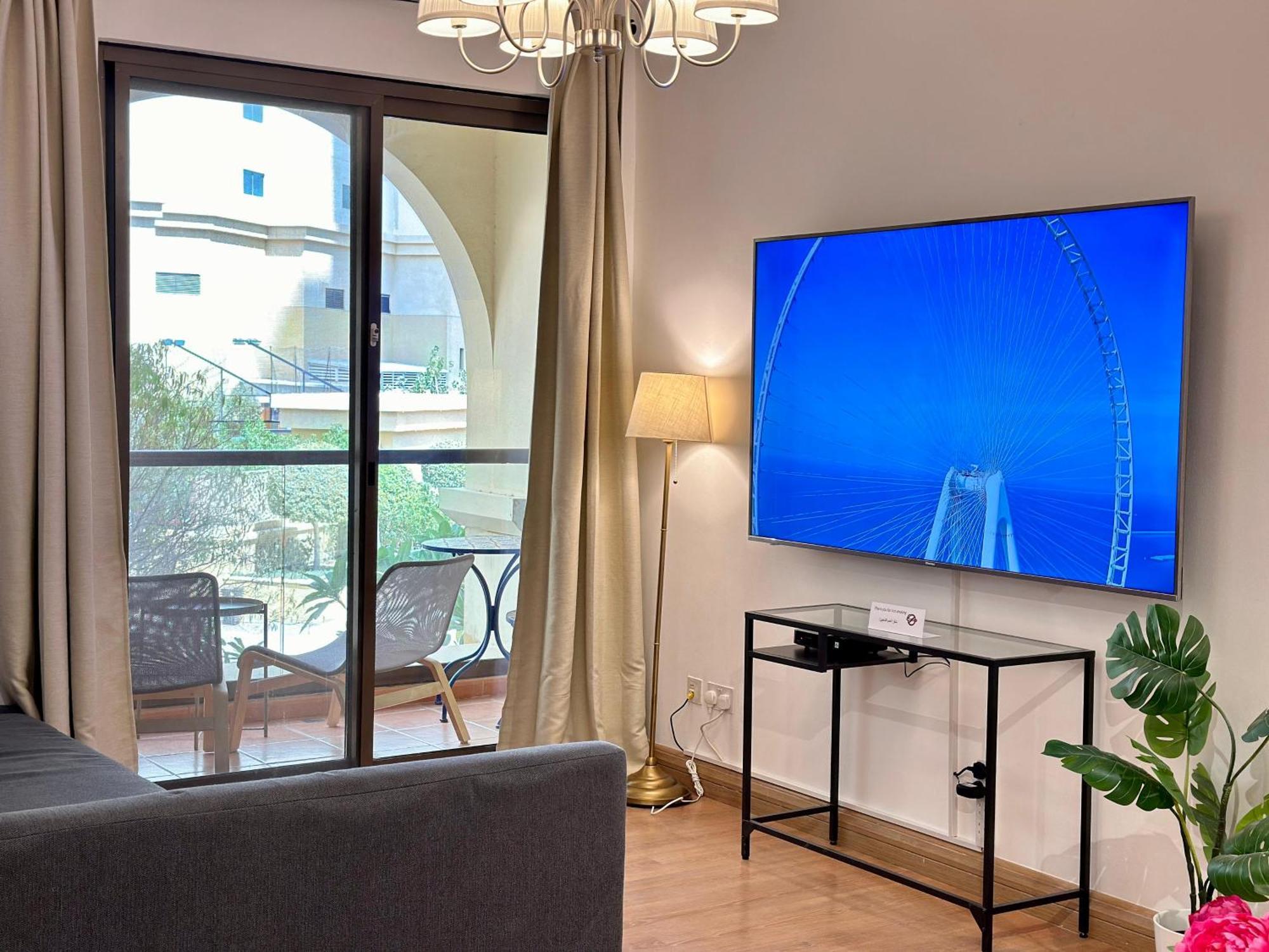 Beautiful 2Br & 4Br Apartments On Jbr Beach, Walking Distance To Bluewaters Island - By Sunkissed Holiday Homes Dubai Ngoại thất bức ảnh